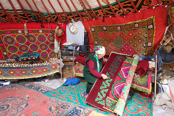 Western Mongolia, Eagle Hunting Family and Gobi Desert